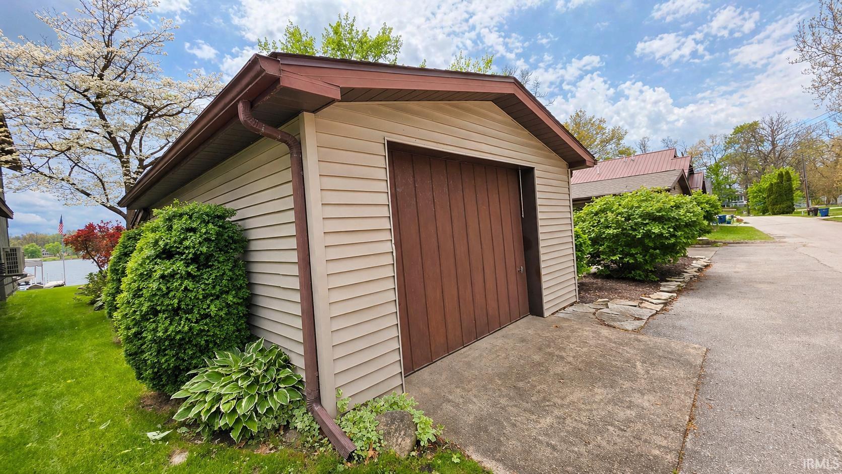 11111 E Pottawatomie South Trail Walkerton IN 46574