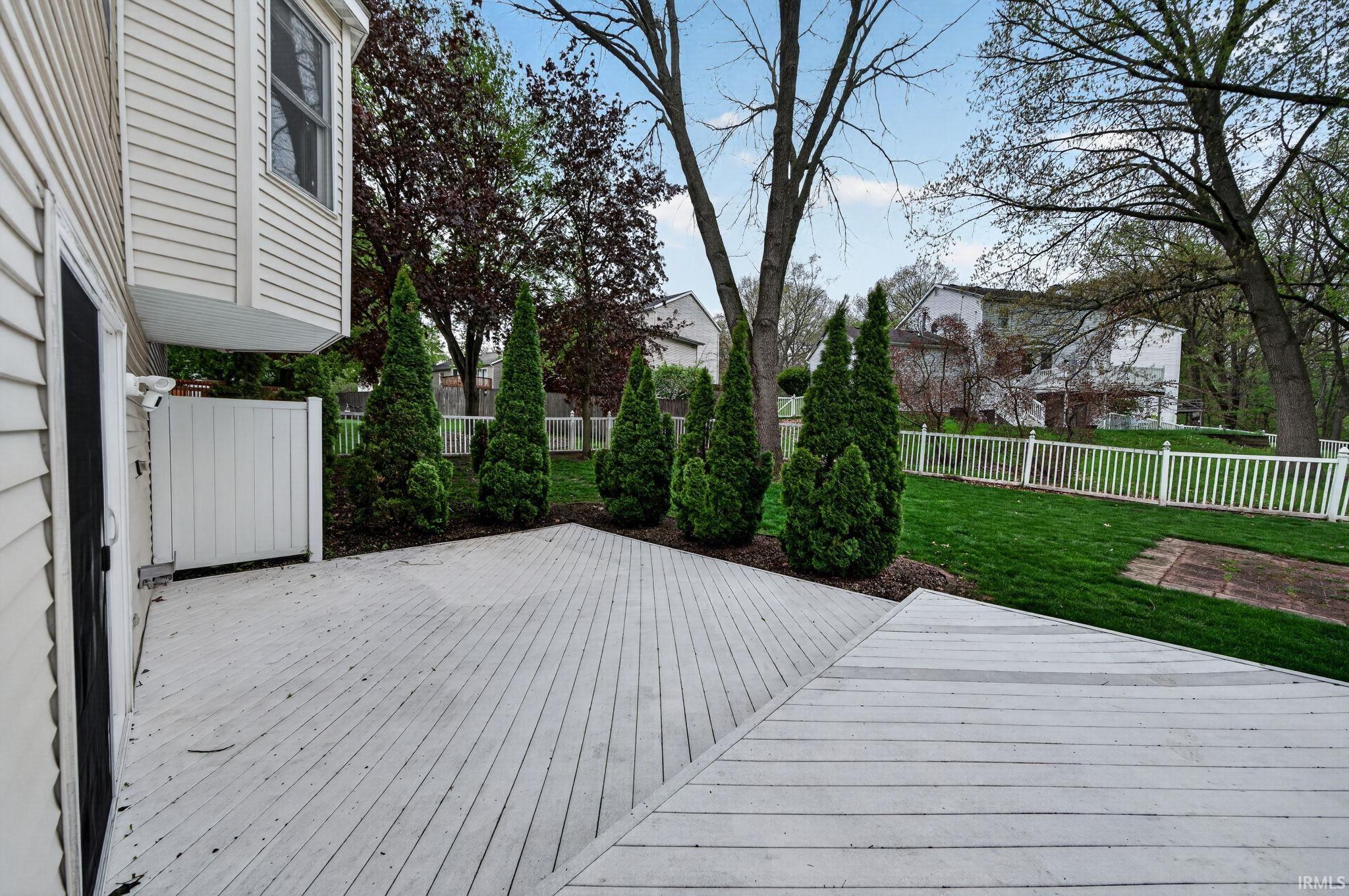 4137 Greenglade Court South Bend IN 46628