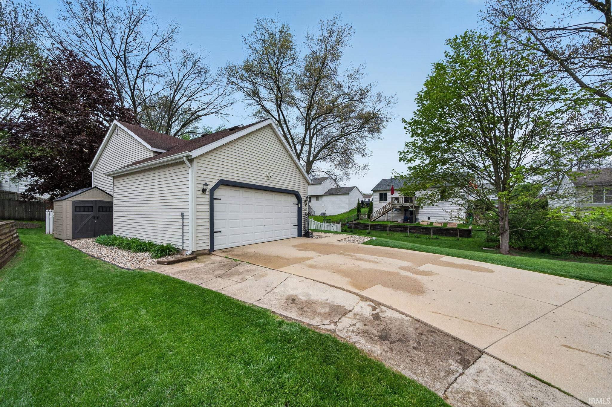4137 Greenglade Court South Bend IN 46628