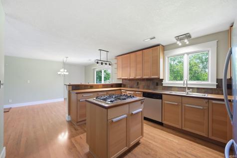 8 Meridian Drive Hartford City IN 47348