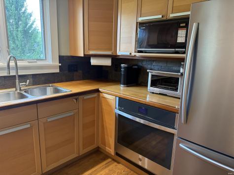 8 Meridian Drive Hartford City IN 47348