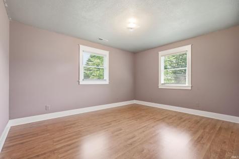 8 Meridian Drive Hartford City IN 47348
