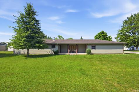 8 Meridian Drive Hartford City IN 47348