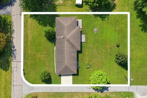 8 Meridian Drive Hartford City IN 47348