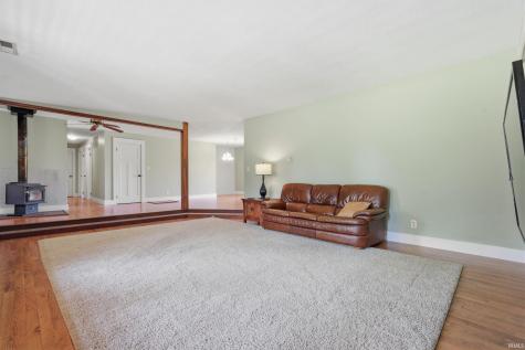 8 Meridian Drive Hartford City IN 47348