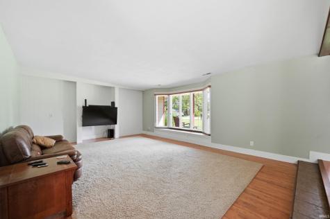 8 Meridian Drive Hartford City IN 47348