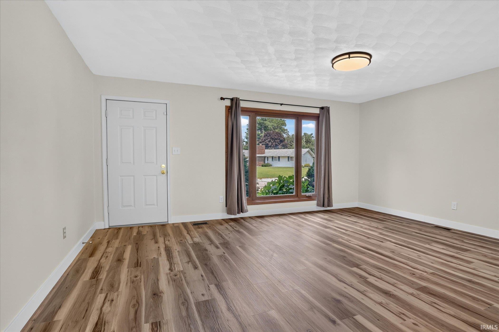 3331 E East Ridge Drive Warsaw IN 46582