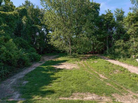 7824 Spry Road Evansville IN 47715
