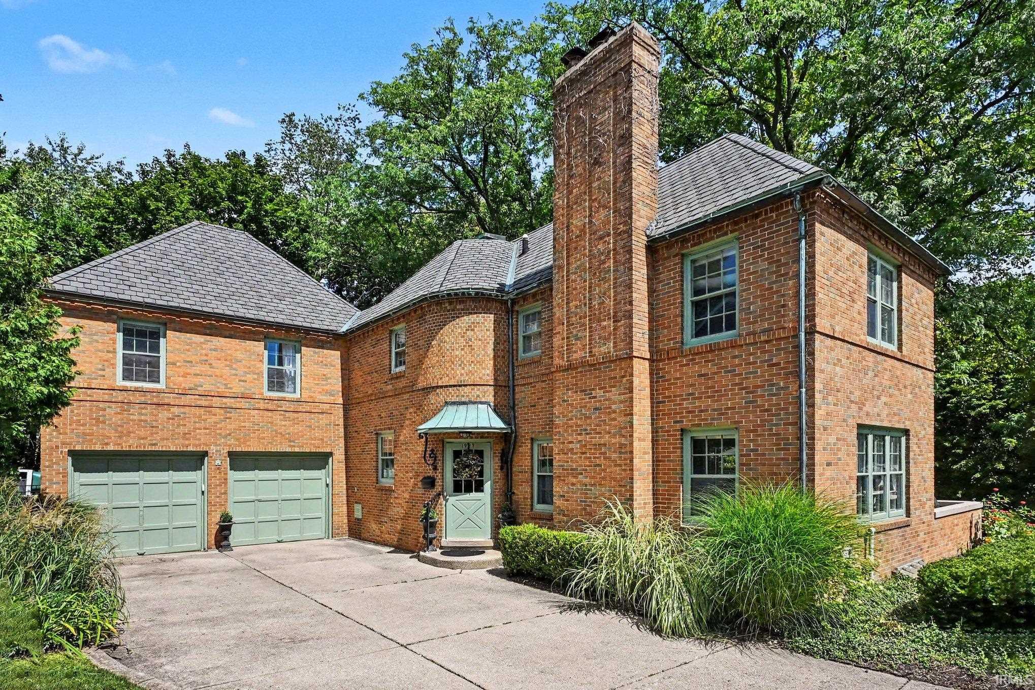 1227 E Irvington Avenue South Bend IN 46614