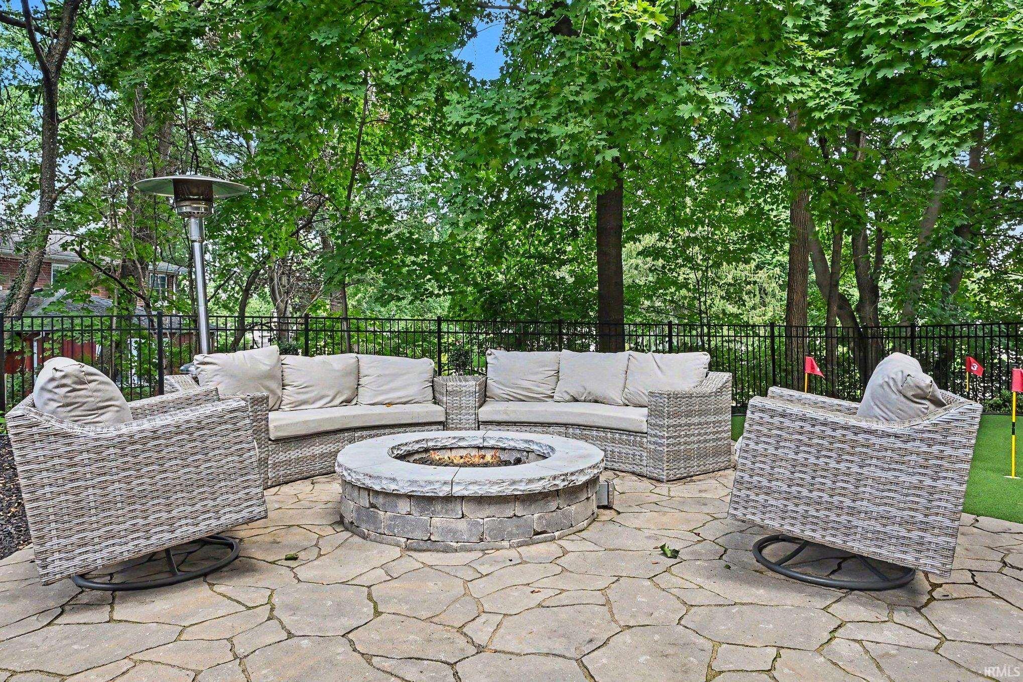 1227 E Irvington Avenue South Bend IN 46614