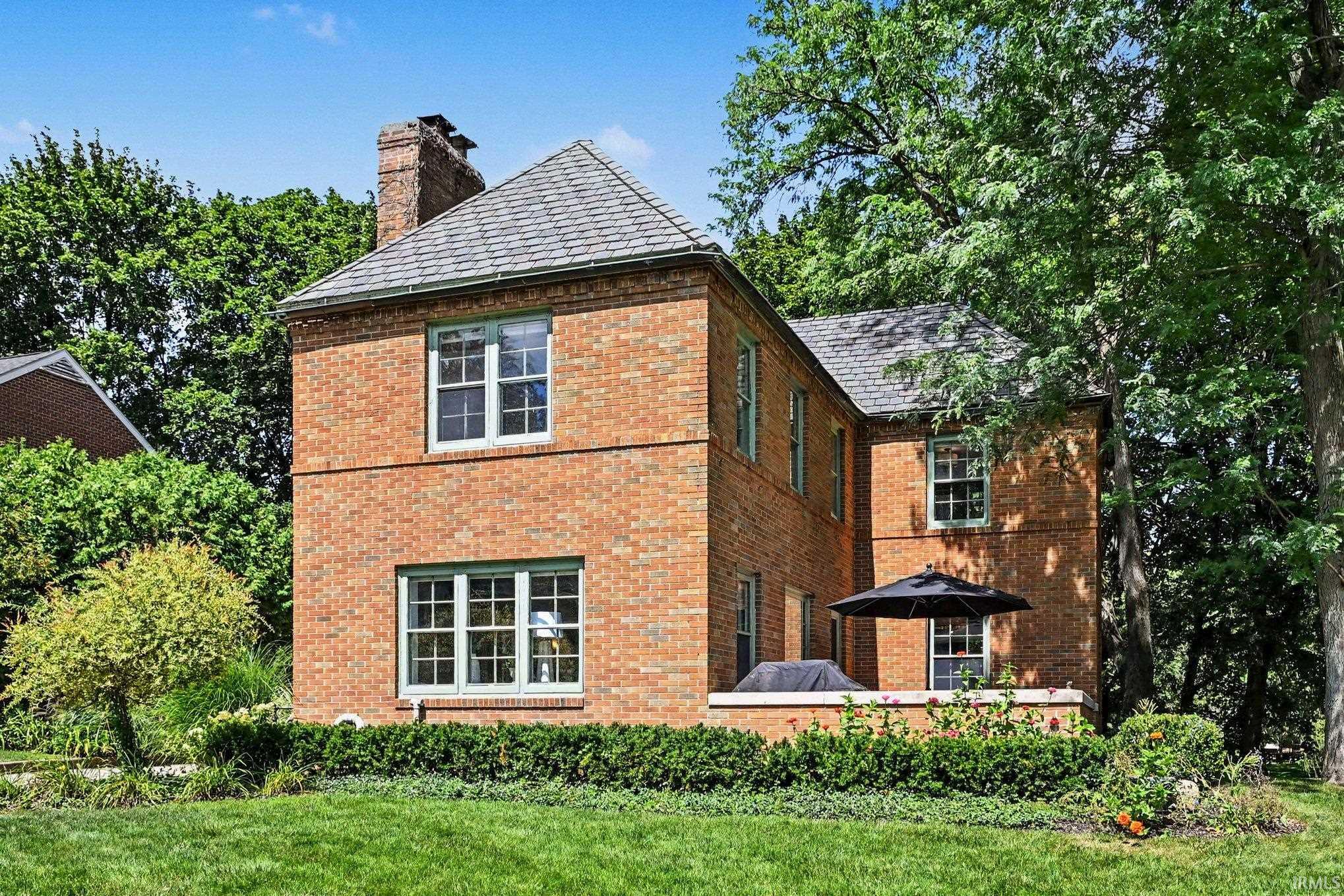 1227 E Irvington Avenue South Bend IN 46614