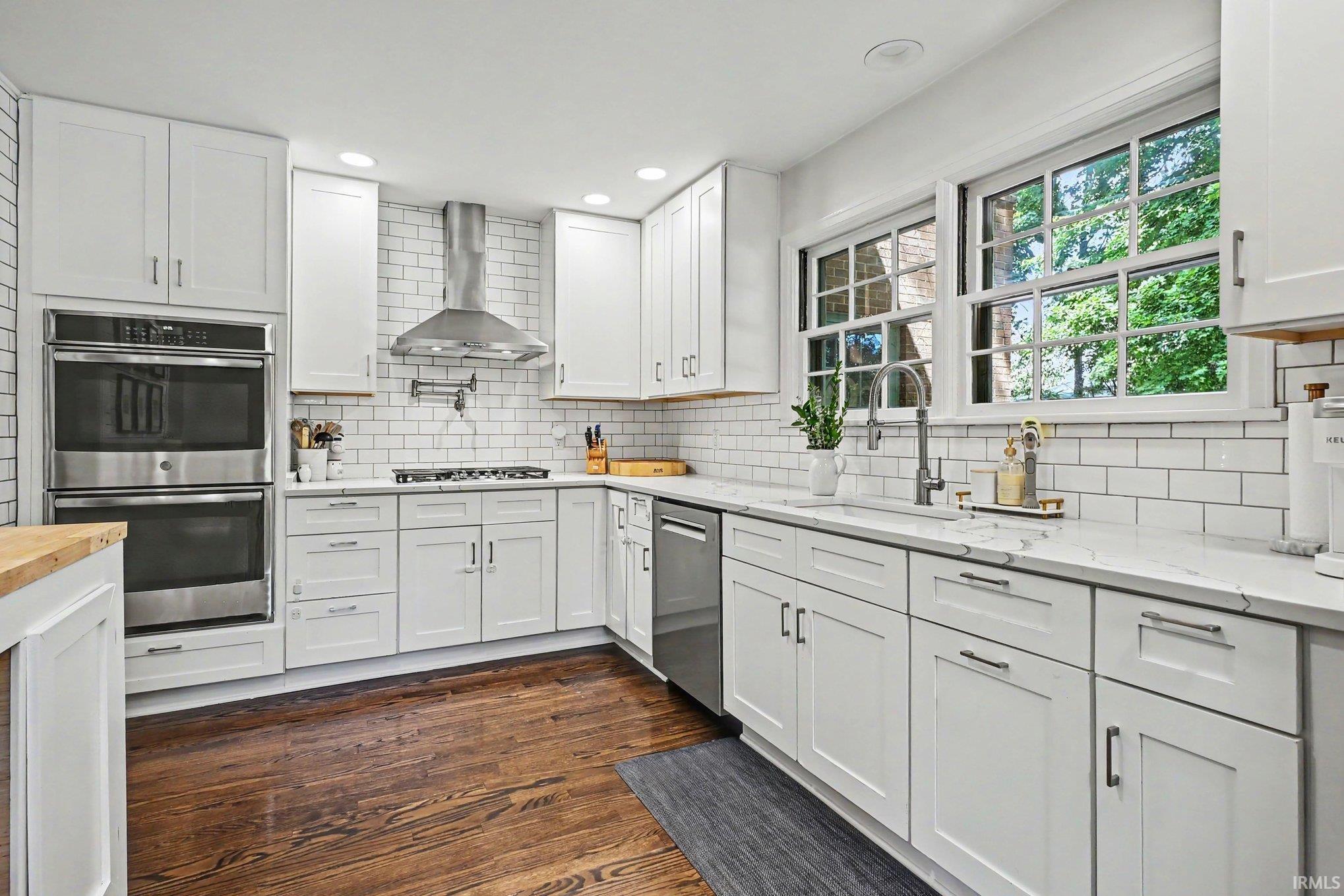 1227 E Irvington Avenue South Bend IN 46614