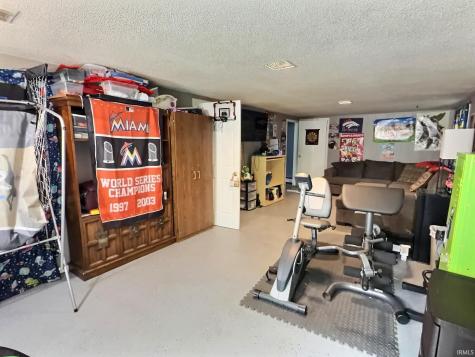 10520 W Sr 32 Yorktown IN 47396