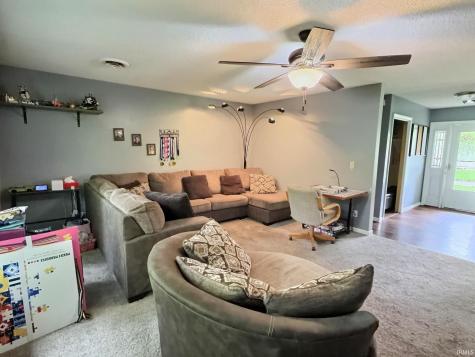 10520 W Sr 32 Yorktown IN 47396