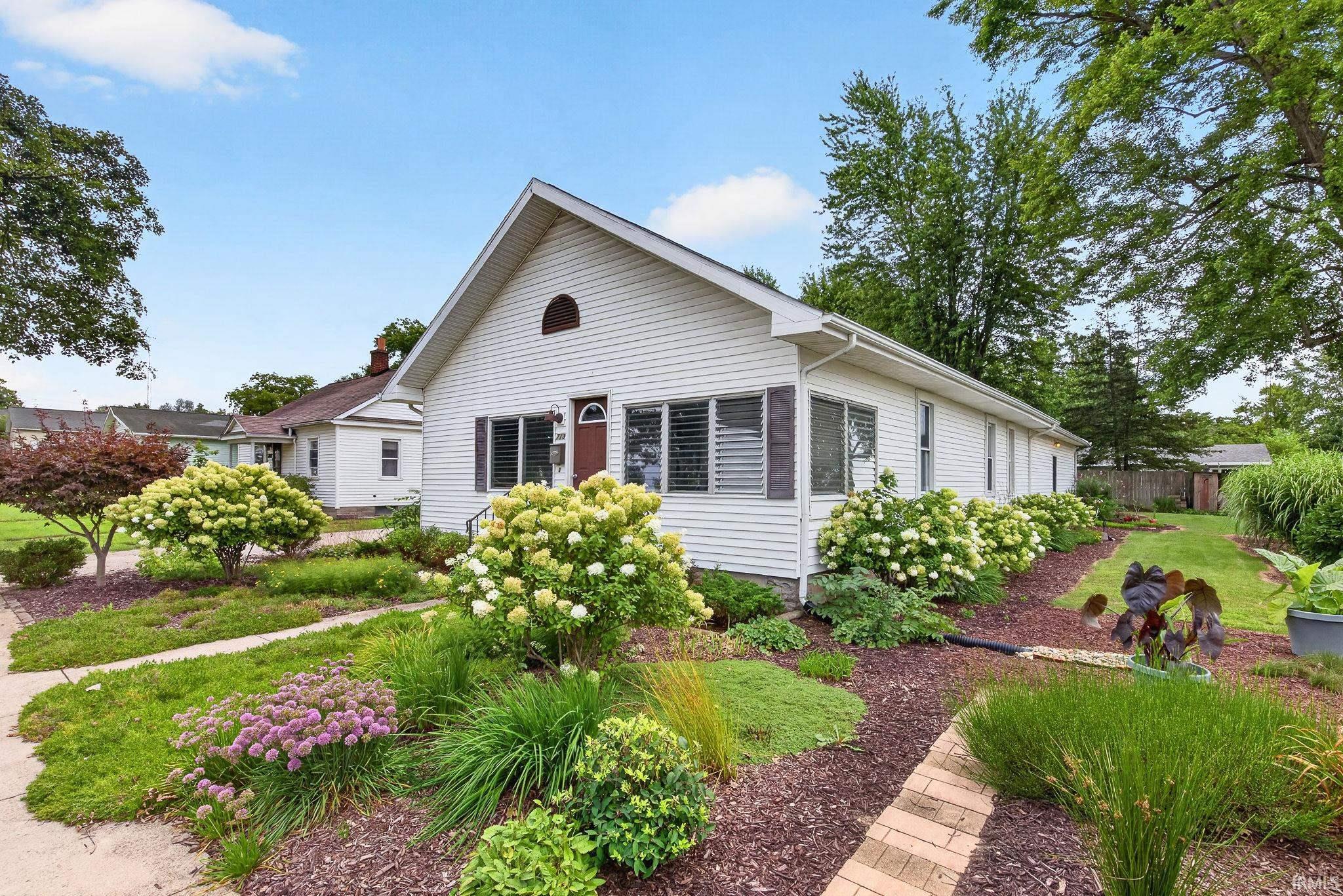 713 W Winona Avenue Warsaw IN 46580