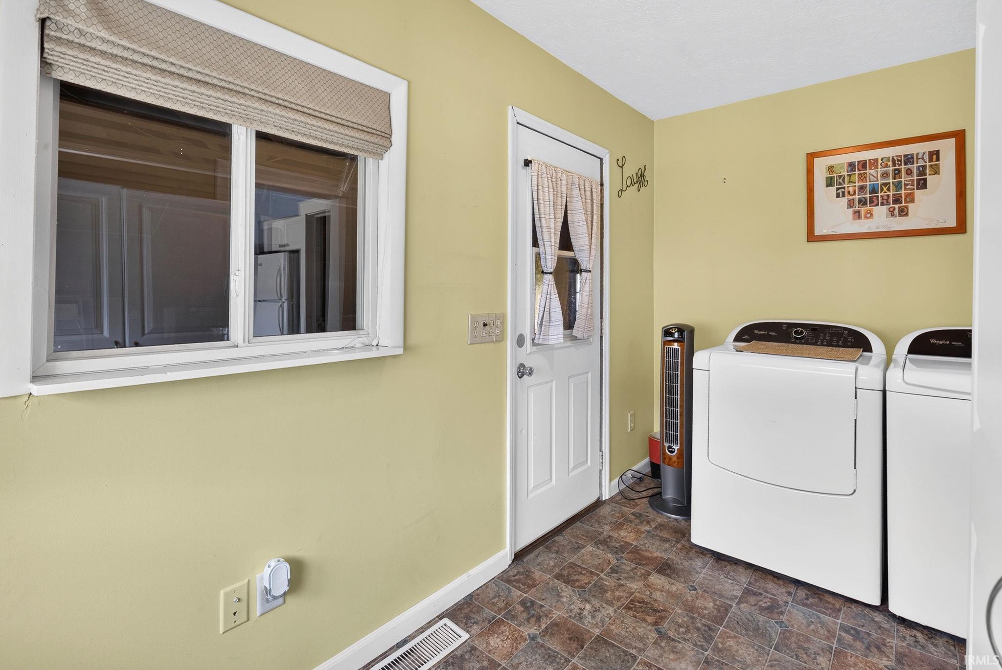 713 W Winona Avenue Warsaw IN 46580