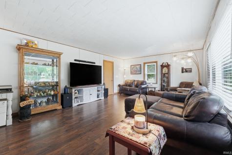 9060 Suter Road Plymouth IN 46563
