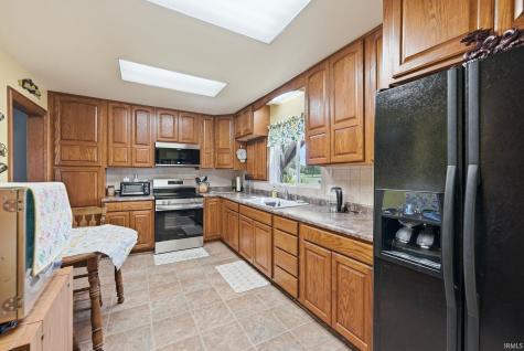9060 Suter Road Plymouth IN 46563