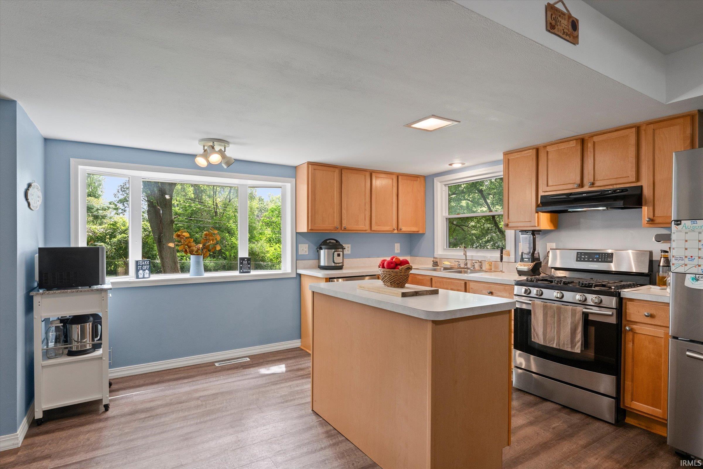 19622 Ruth Avenue South Bend IN 46614