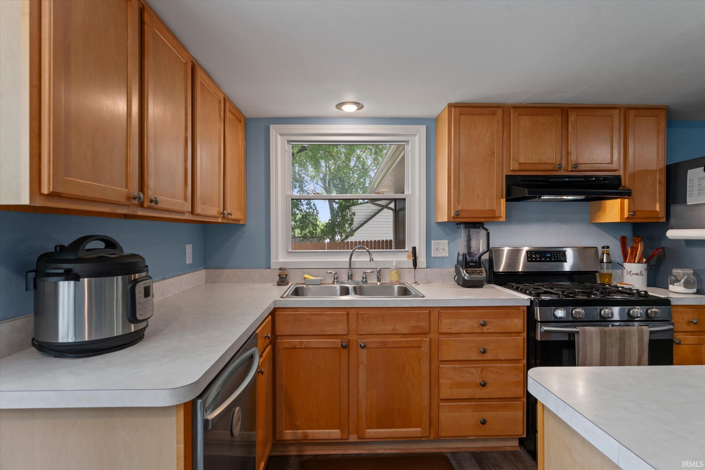 19622 Ruth Avenue South Bend IN 46614