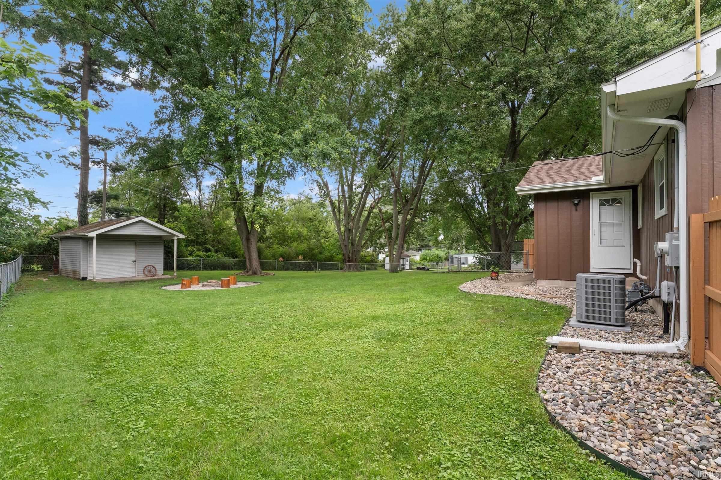19622 Ruth Avenue South Bend IN 46614