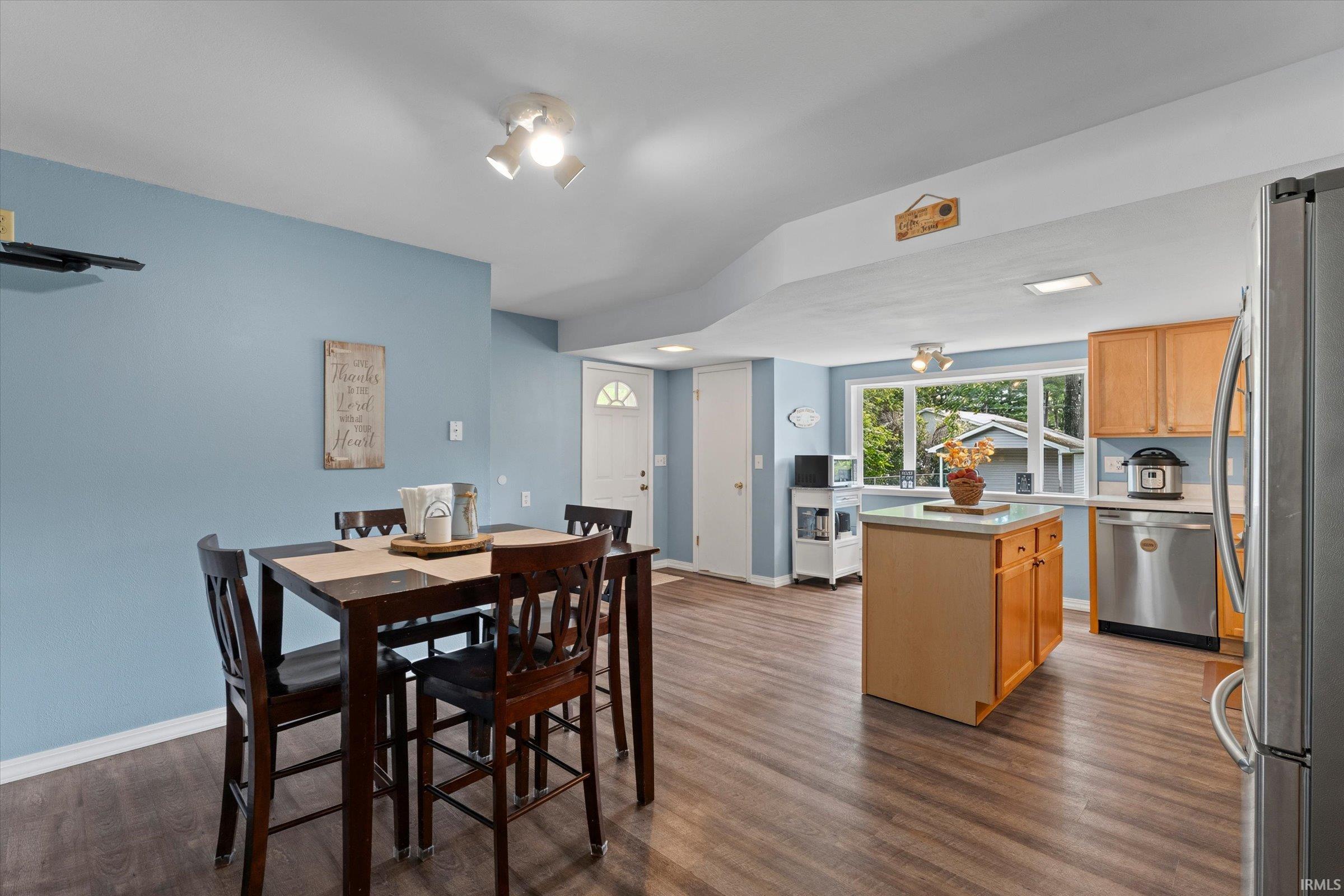 19622 Ruth Avenue South Bend IN 46614