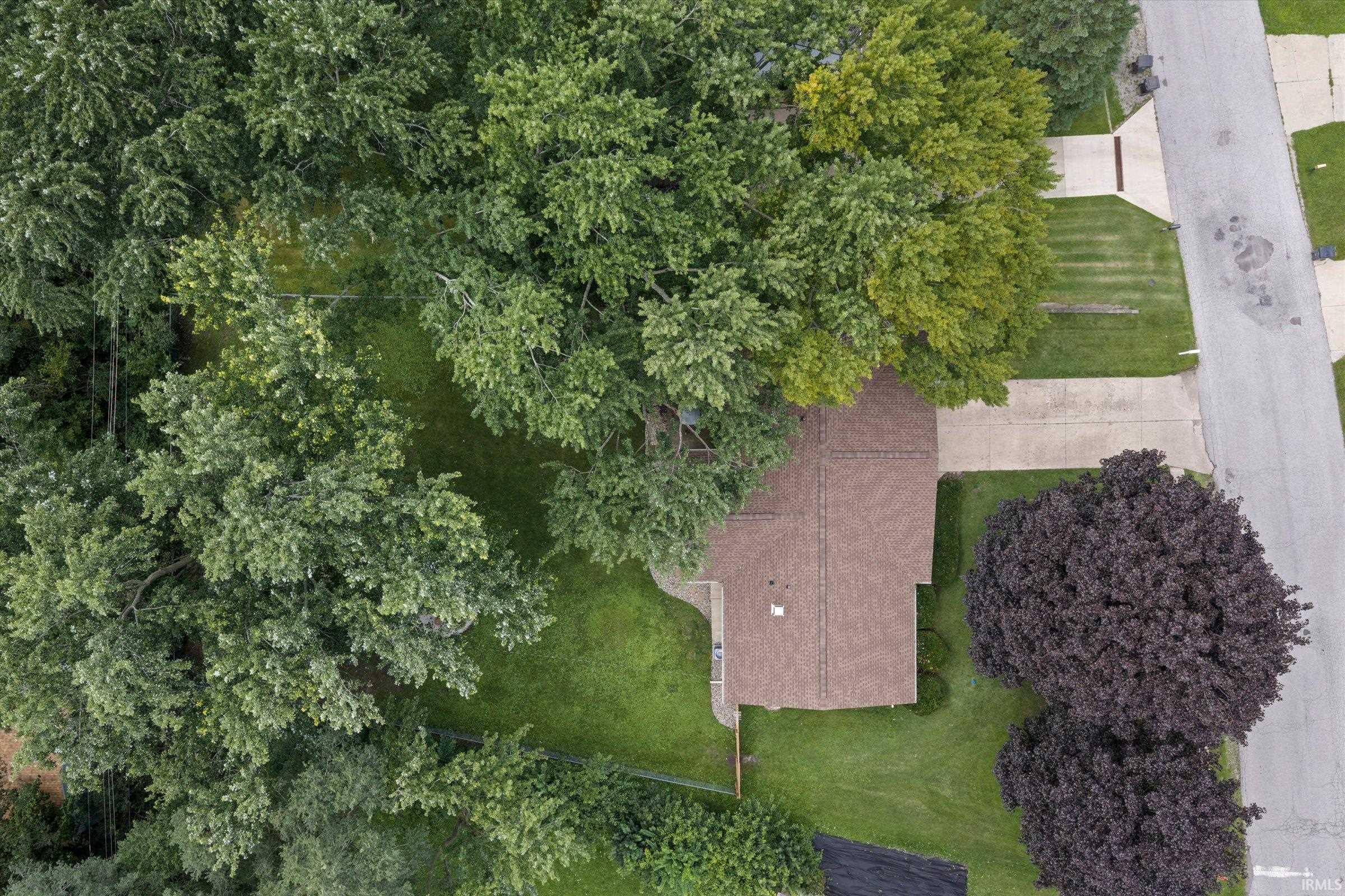 19622 Ruth Avenue South Bend IN 46614