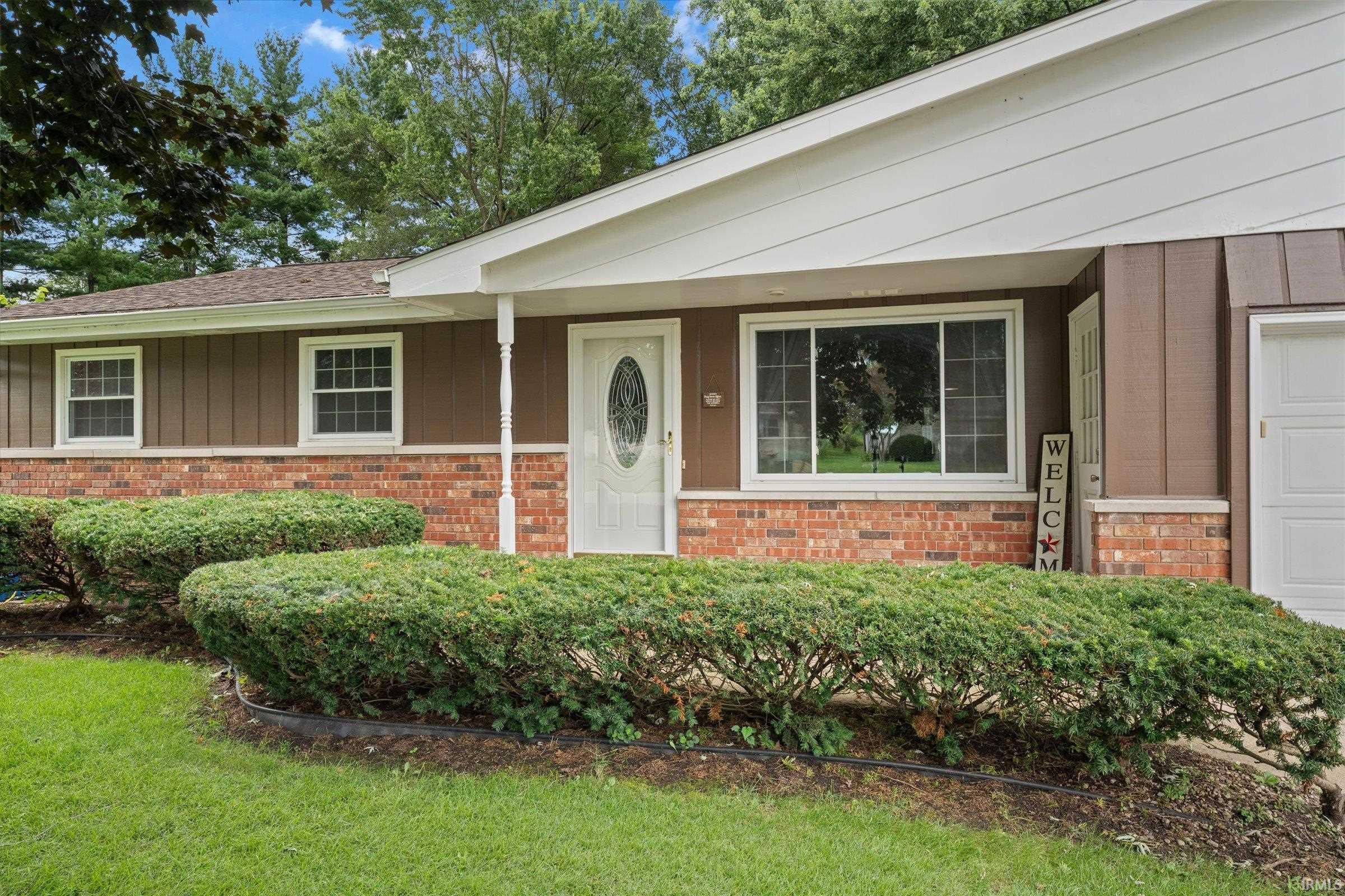 19622 Ruth Avenue South Bend IN 46614