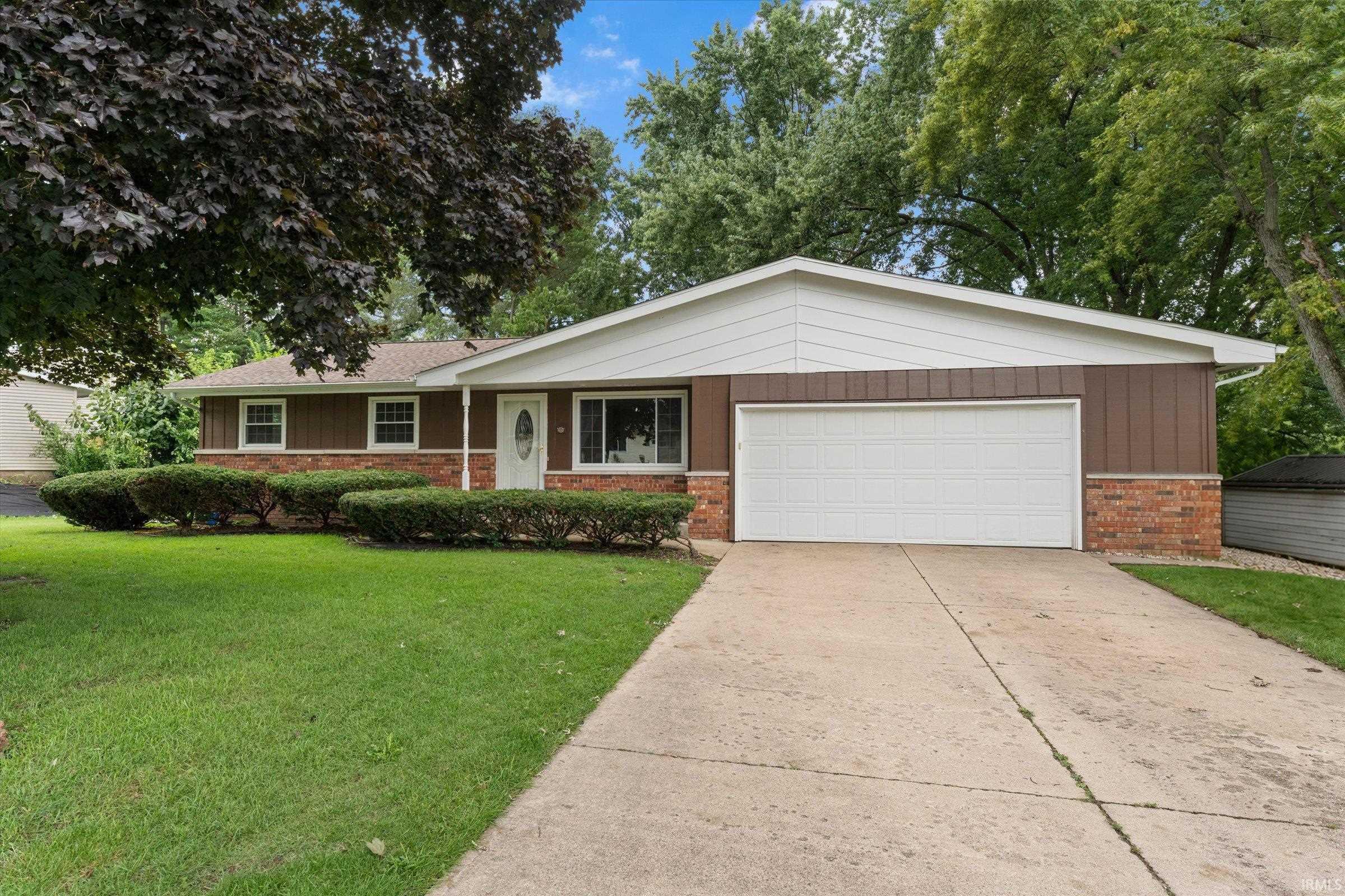 19622 Ruth Avenue South Bend IN 46614