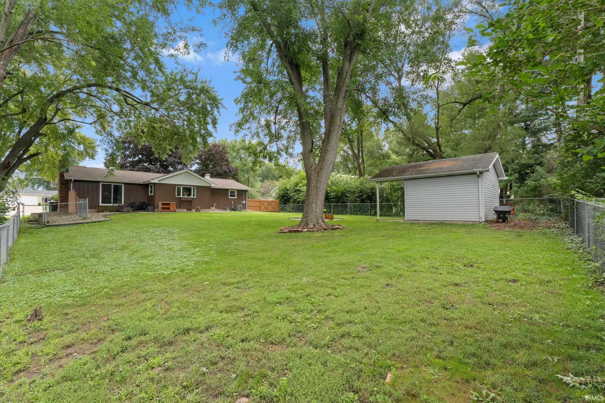 19622 Ruth Avenue South Bend IN 46614
