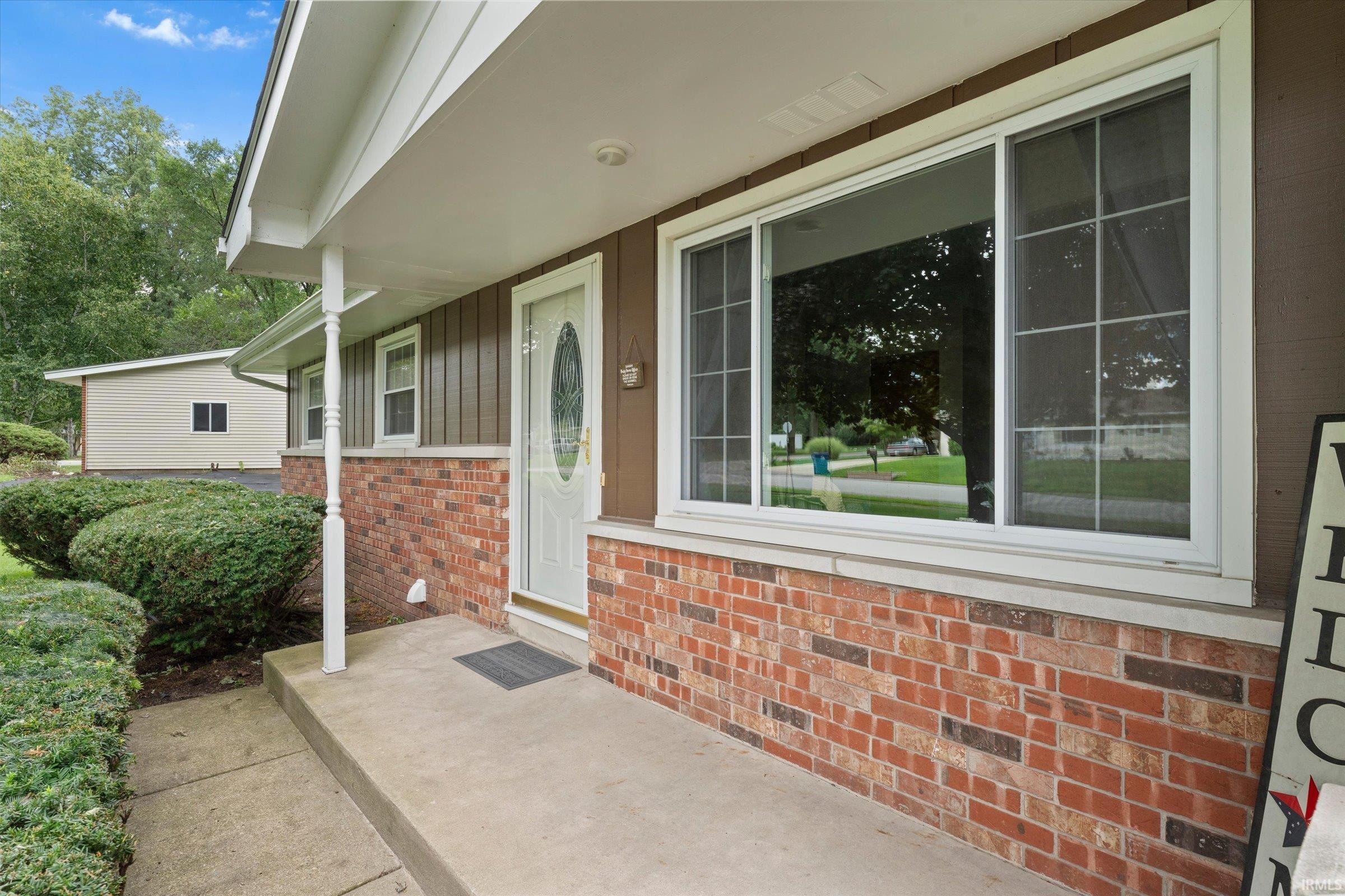 19622 Ruth Avenue South Bend IN 46614