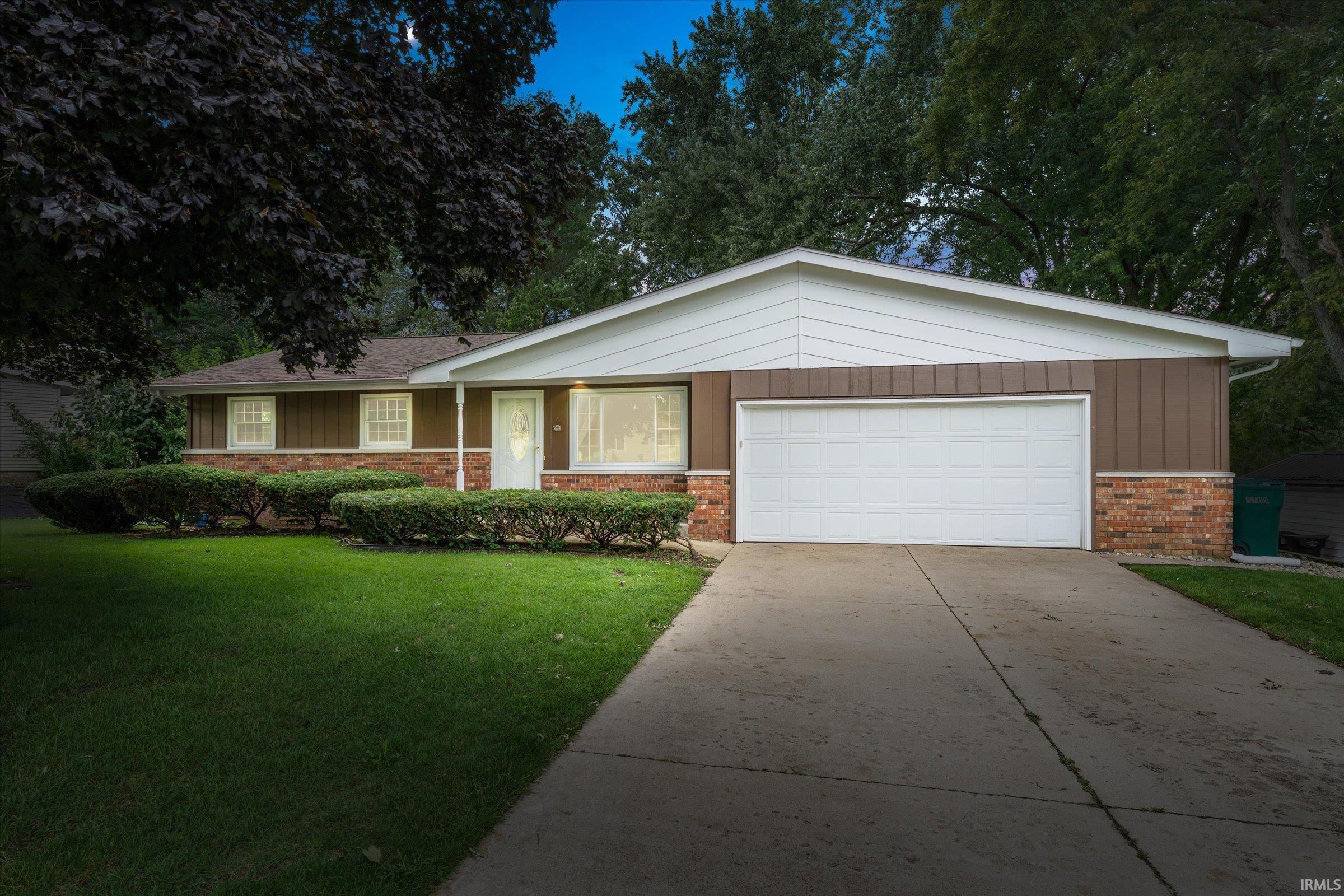 19622 Ruth Avenue South Bend IN 46614