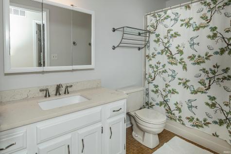 2513 E Poplar Court Bloomington IN 47401