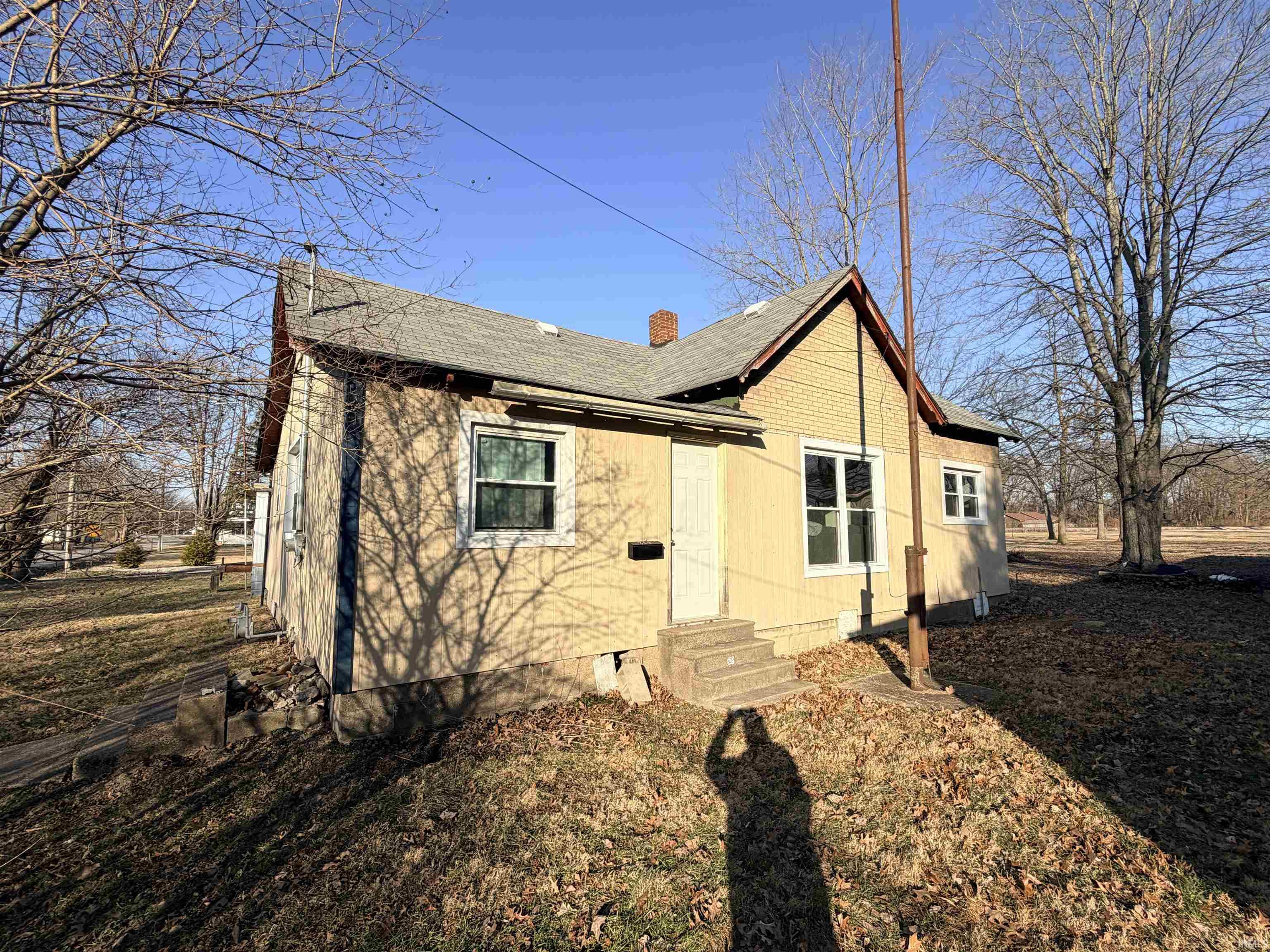 353 N Park Street Jasonville IN 47438
