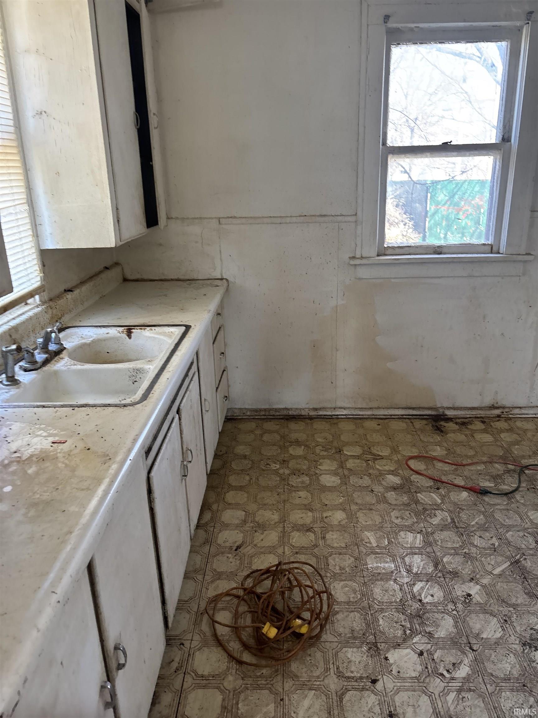 621 E Dayton Street South Bend IN 46613