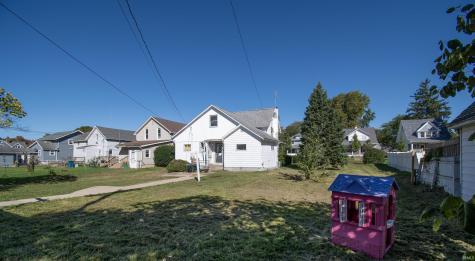 719 E 7th Street Auburn IN 46706