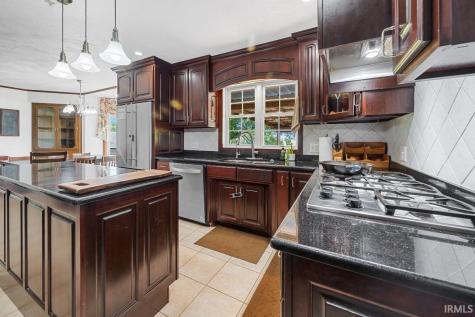 4627 S 50e Huntingburg IN 47542