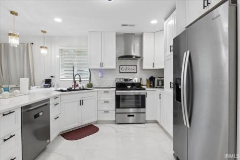 105 N Railroad Street Colfax IN 46035