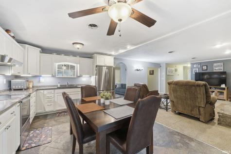 8301 N Santa Barbara Drive Muncie IN 47303