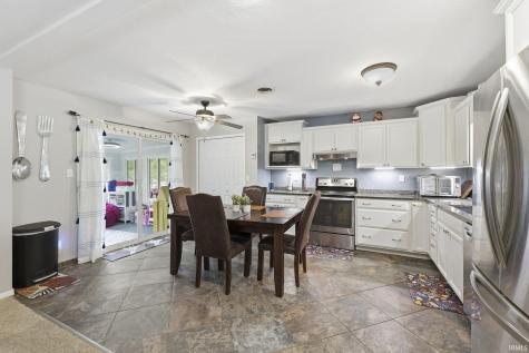 8301 N Santa Barbara Drive Muncie IN 47303