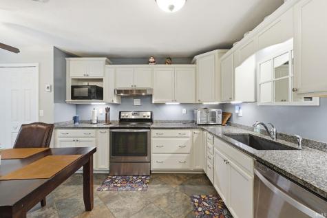 8301 N Santa Barbara Drive Muncie IN 47303