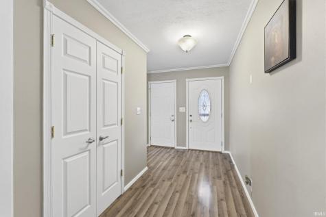 8301 N Santa Barbara Drive Muncie IN 47303