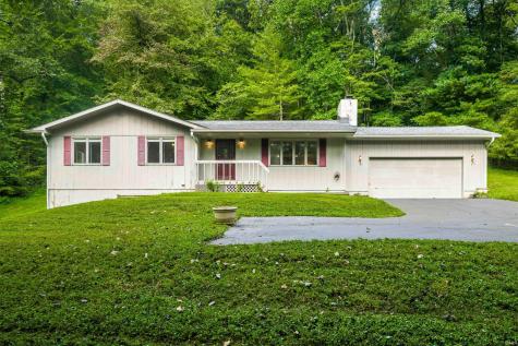 1726 Harrison Ridge Road Nashville IN 47448