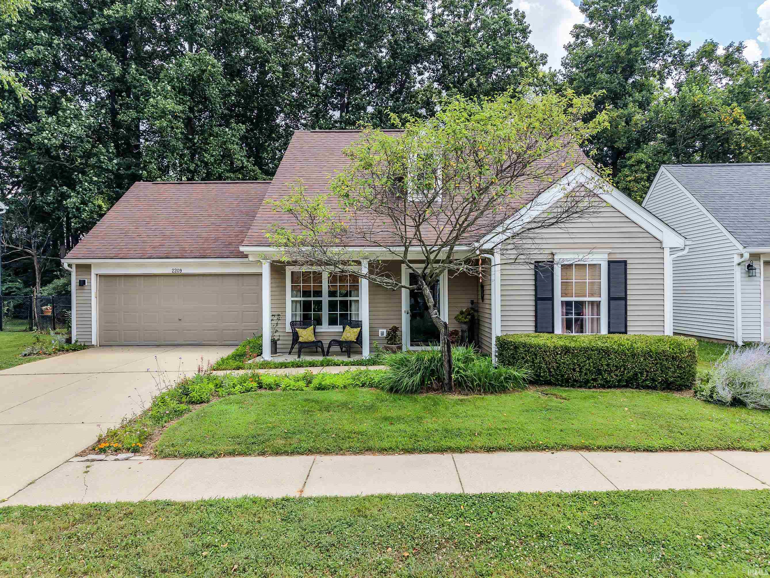 2209 S Laurelwood Drive Bloomington IN 47401