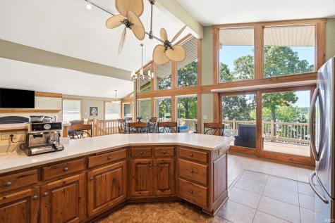 1420 Lake Bluff Drive Kendallville IN 46755