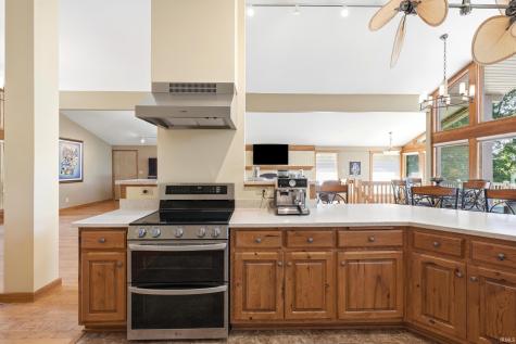 1420 Lake Bluff Drive Kendallville IN 46755