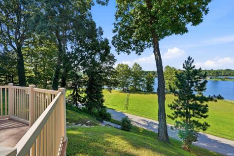 1420 Lake Bluff Drive Kendallville IN 46755