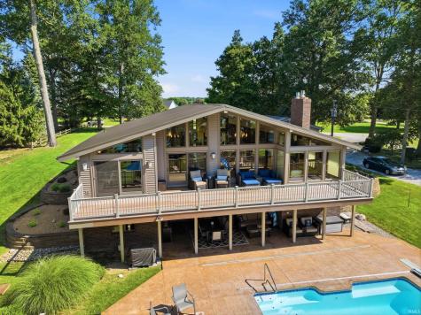 1420 Lake Bluff Drive Kendallville IN 46755