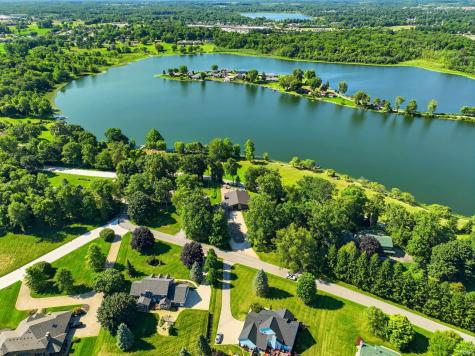 1420 Lake Bluff Drive Kendallville IN 46755