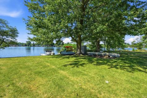 1420 Lake Bluff Drive Kendallville IN 46755